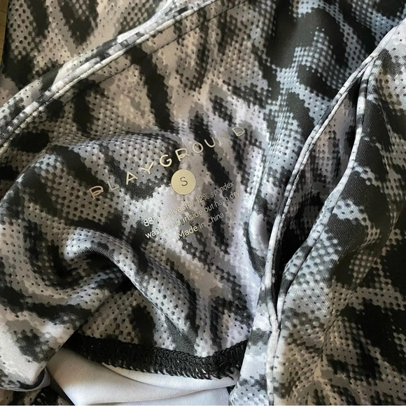 Playground Gray Black Animal Snake Print High Rise Tight Leggings Size Small - Picture 3 of 9
